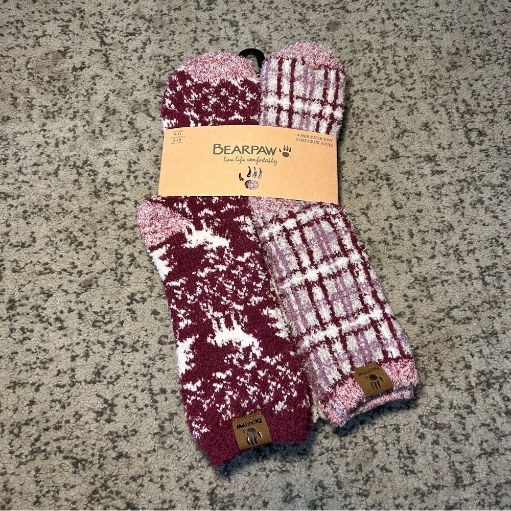 NWT BearPaw Burgundy & White 4 Pair Super Soft Cozy Crew Socks